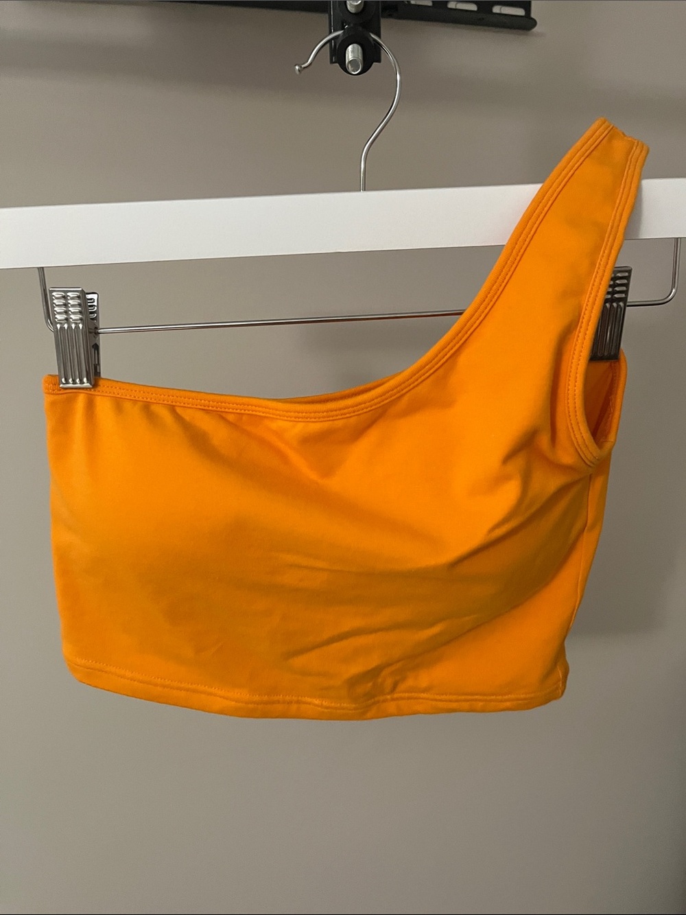KLASSY NETWORK One-Shoulder Crop Top in Vibrant Orange
